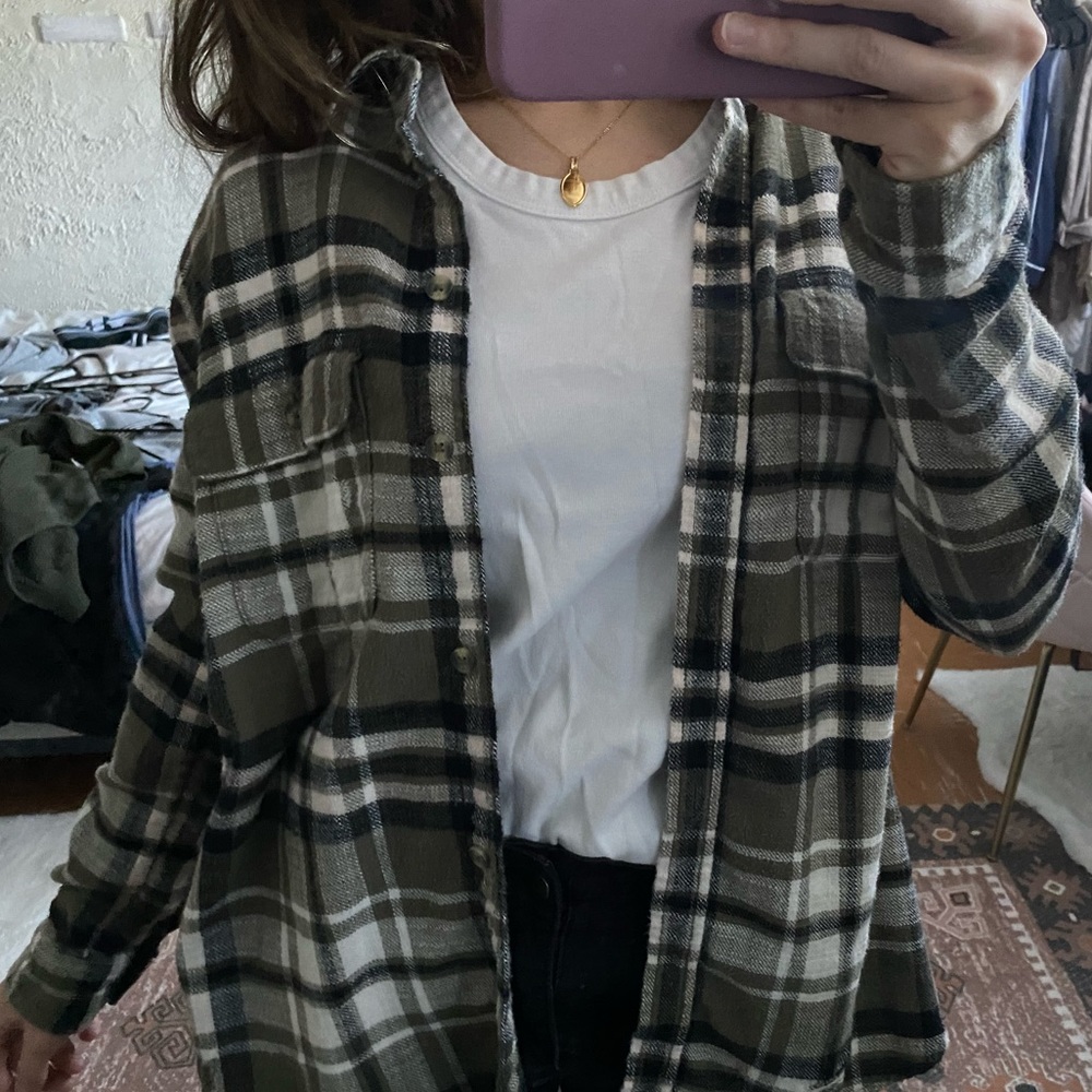 Slightly distressed button down plaid shirt from American eagle outfitters